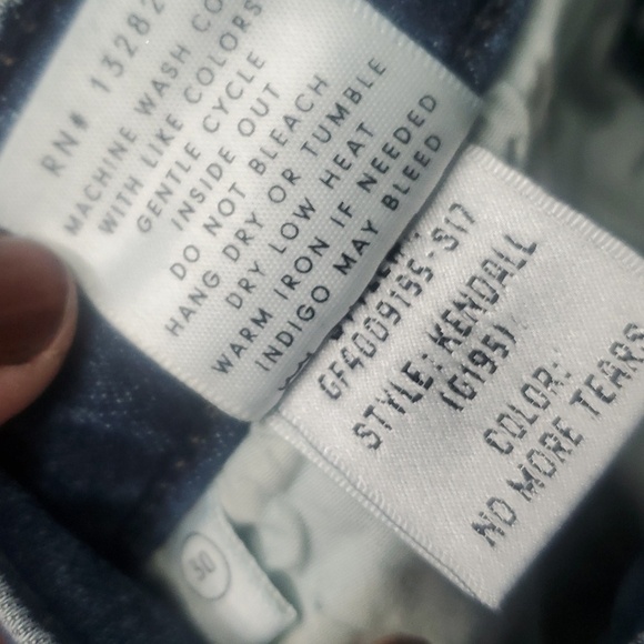 NWT GRLFRND KENDALL IN  NO MORE TEARS HI RISE STRETCH DENIM W/ SLIM LEG - Picture 9 of 16